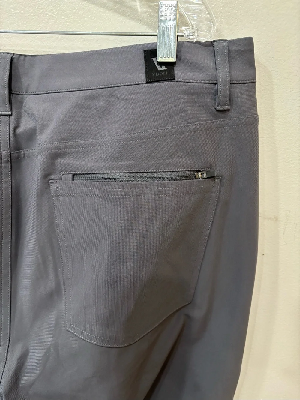 Vuori Performance Five Pockets Meta Pants Gray Men’s Size 38